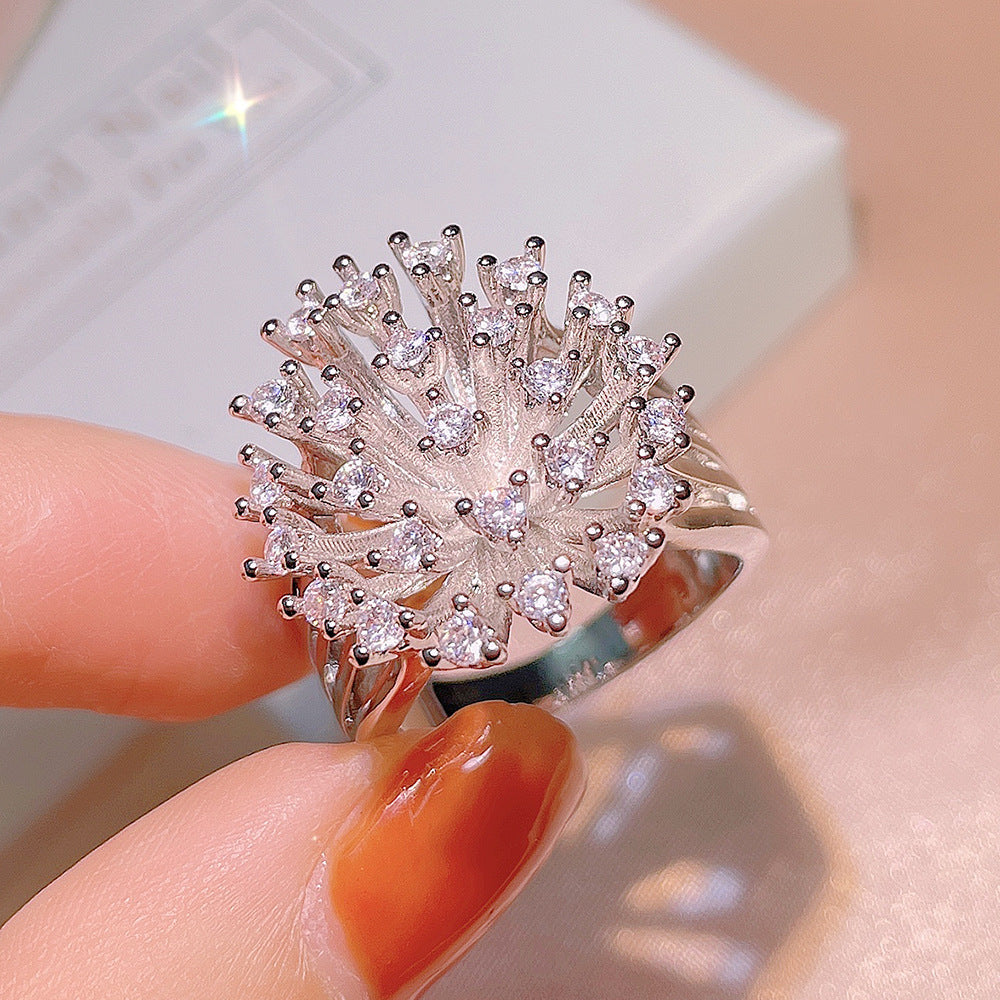 Special-interest Design Light Luxury Zircon Hollow Out Snowflake Ring Women Simple All Match Jewelry Women